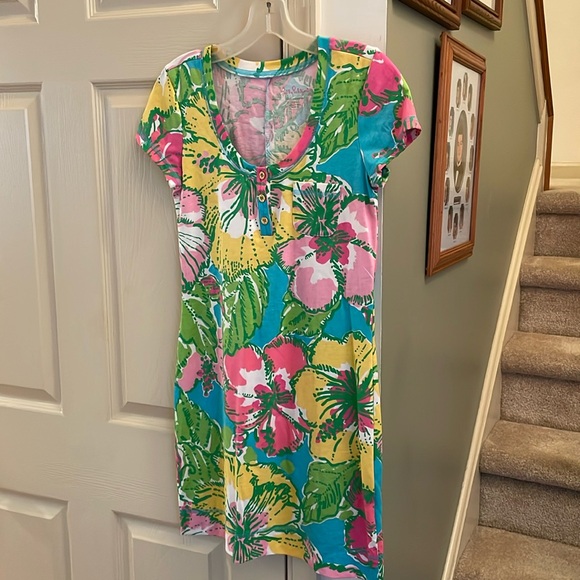Multi color print dressss - Picture 1 of 5
